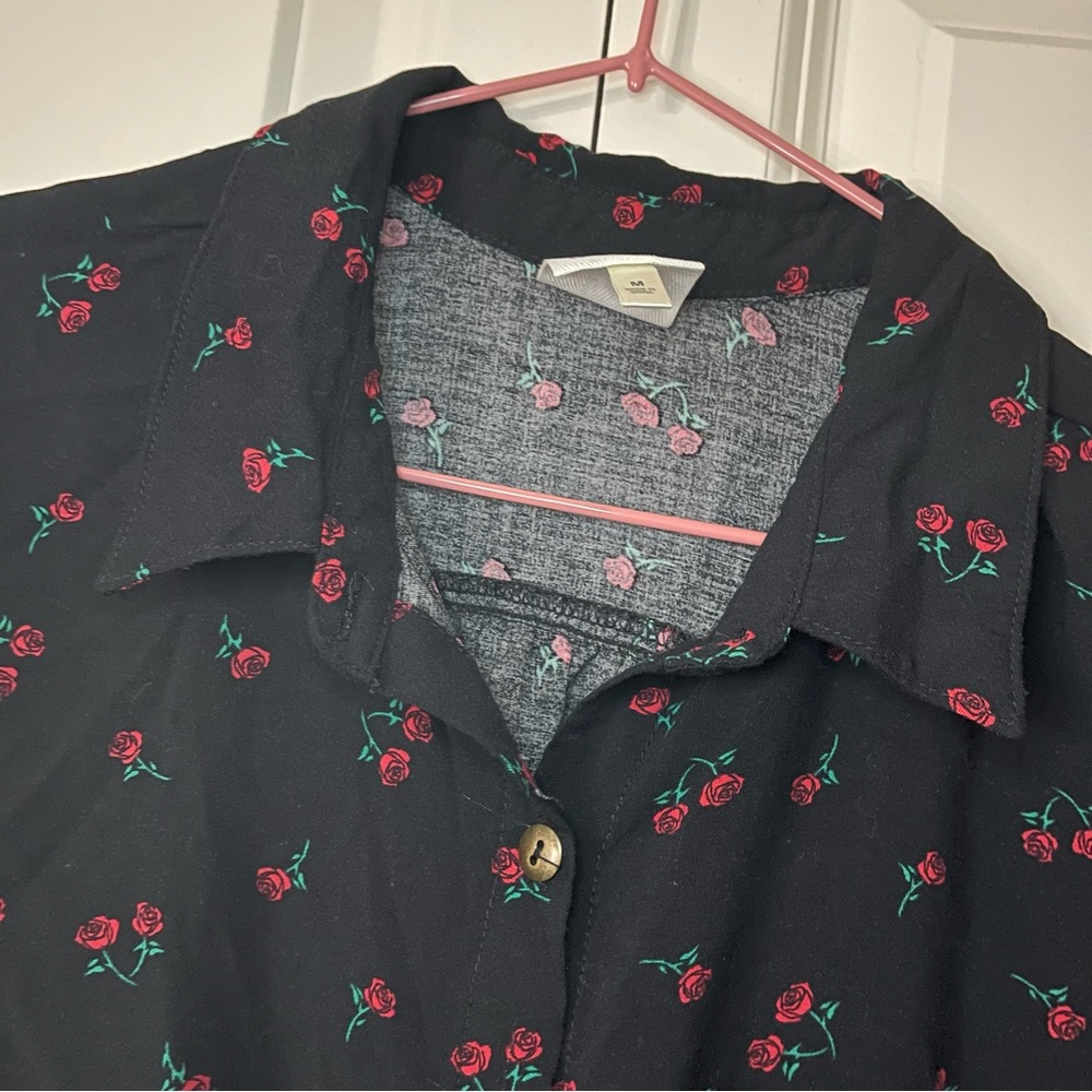 Self Esteem Black and Red Floral Button up Blouse - Picture 5 of 8